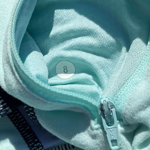 Lululemon Athletica Womens Jacket Size 8 Light Blue Instride Stripe Full Zip - Picture 2 of 7